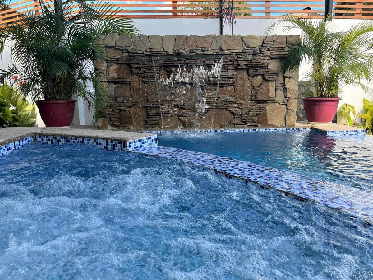 Casa Cecilia Hotel Bantay Ngoại thất bức ảnh